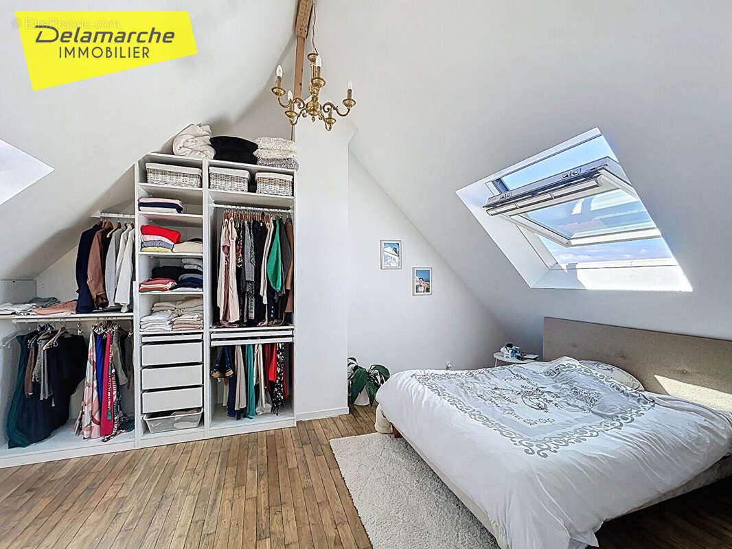 Maison à DONVILLE-LES-BAINS