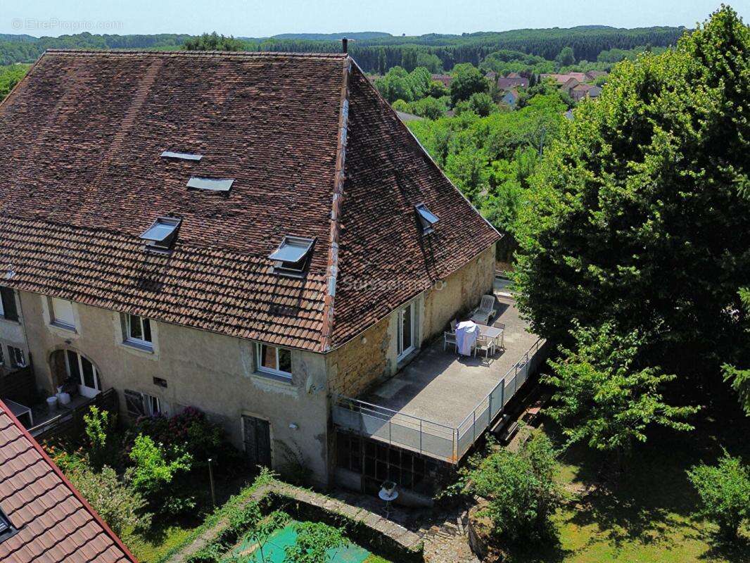 Maison à PELOUSEY
