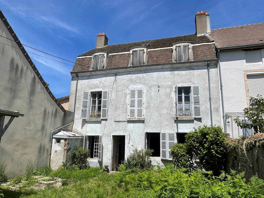 Maison à MERCUREY