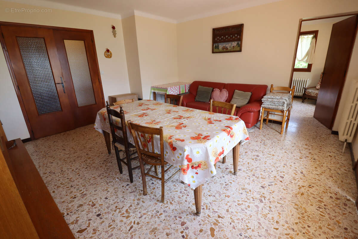 Maison 450 m2 - 4 appartements - photo 37