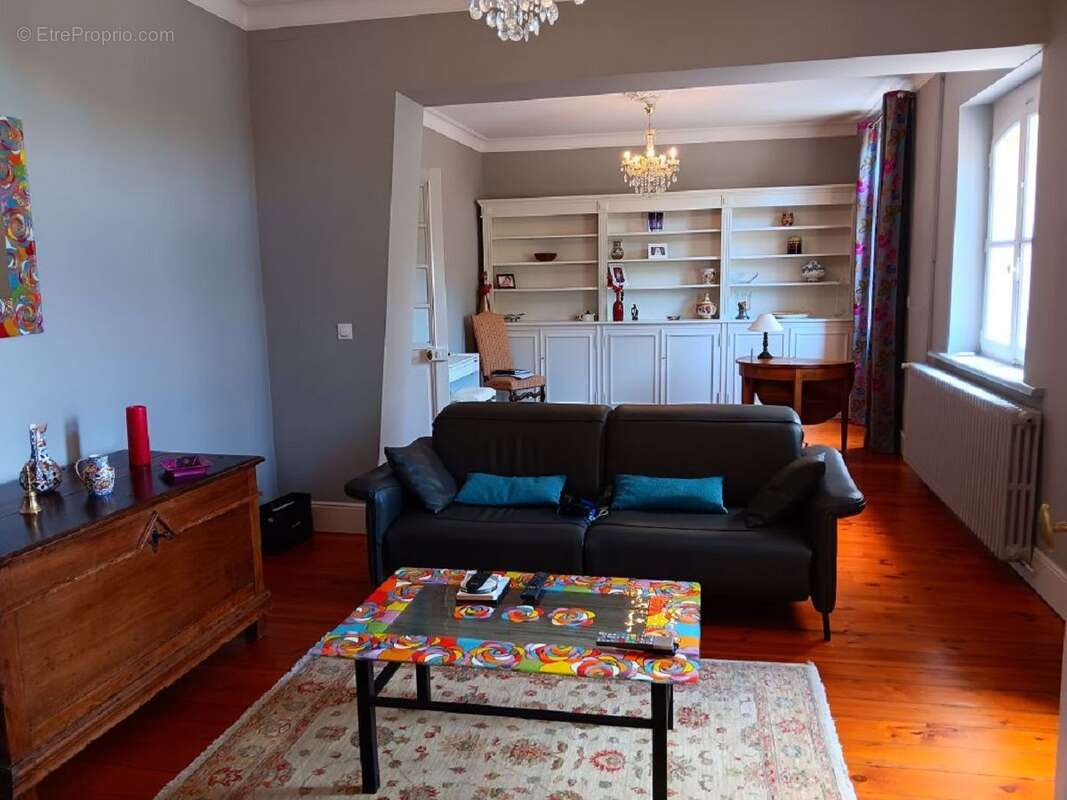 Maison à GRATENTOUR