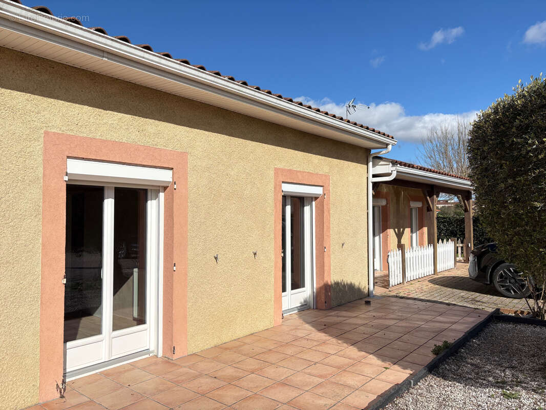 Maison à FROUZINS