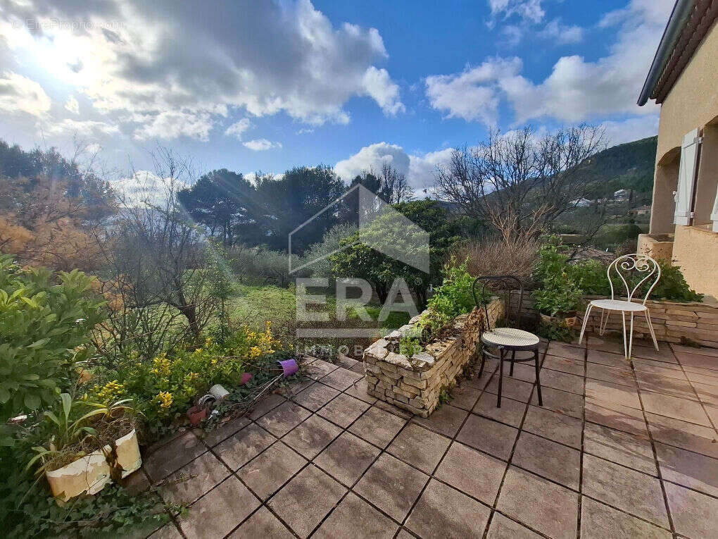 Maison à SAINT-ZACHARIE