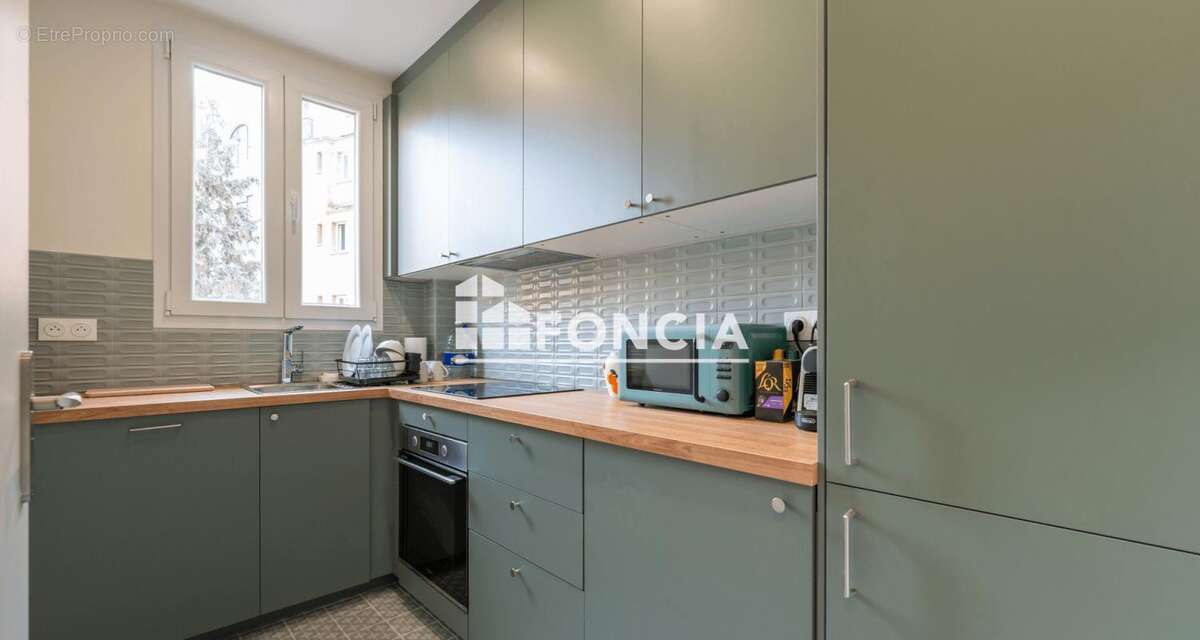 Appartement à PARIS-19E