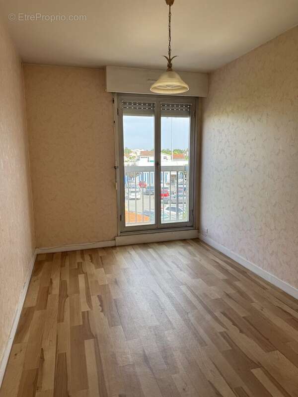 Appartement à SAINTES