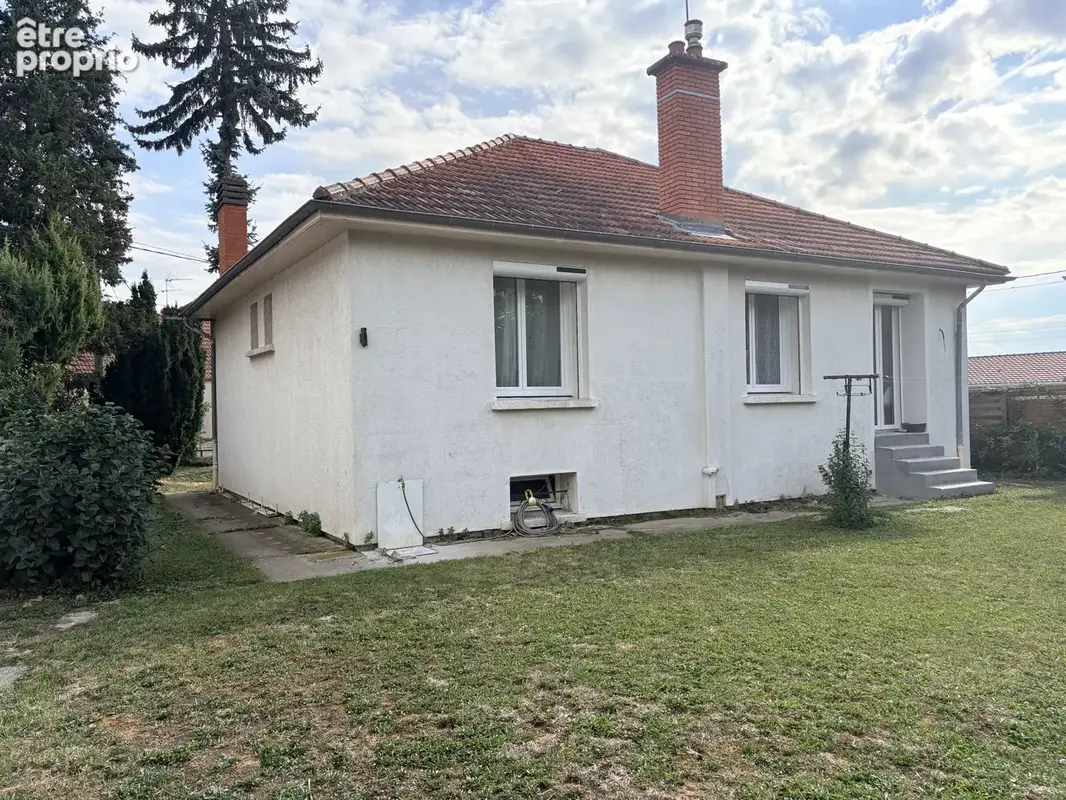 Maison 3 pièces 79 m² à vendre à Gannat (03800) - photo 9