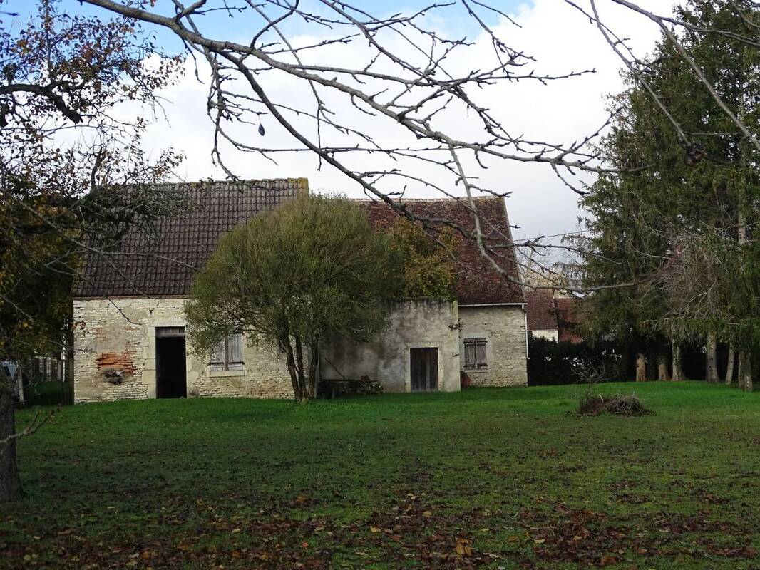 Maison à SAINT-SYMPHORIEN
