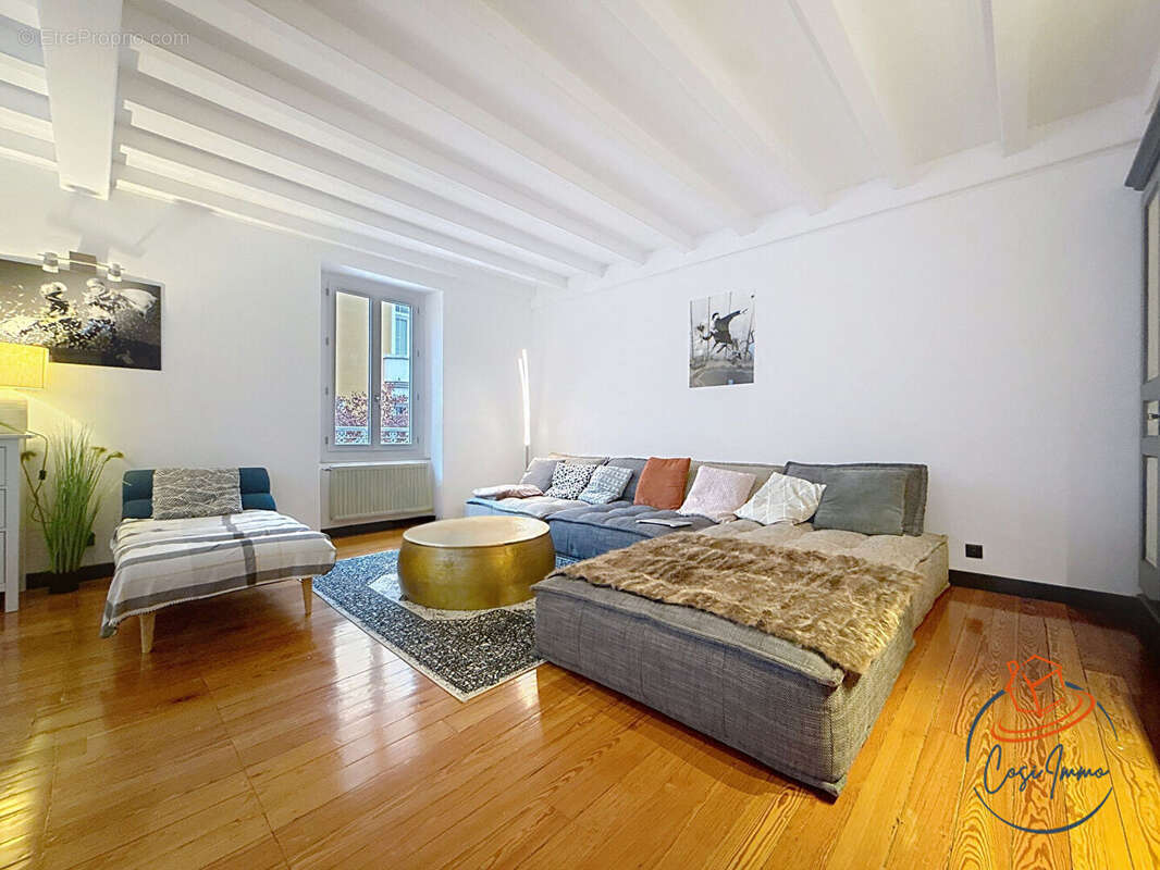 Appartement à BELLEGARDE-SUR-VALSERINE