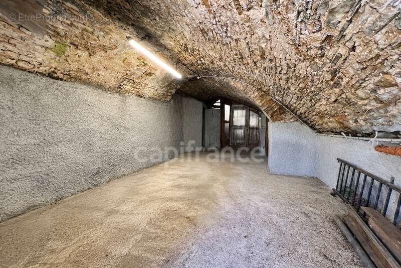 Propriété 203 m² habitables et 265 m² de dépendances - photo 25