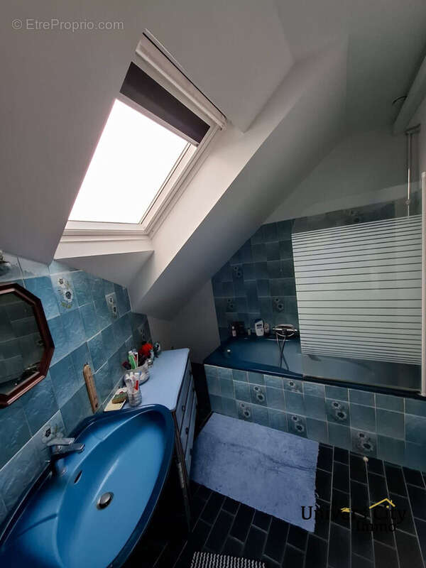 Maison à ROCHESERVIERE