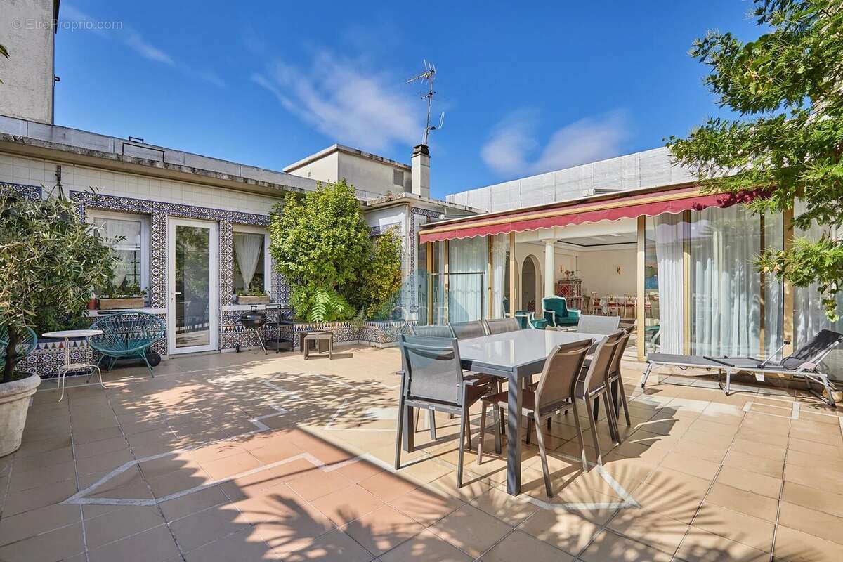 Appartement à PARIS-11E