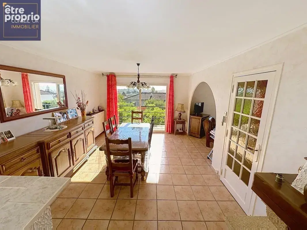 Maison, 7 pièces, 3ch, Pierre Bénite, jardin, vue dégagée, garage - photo 8