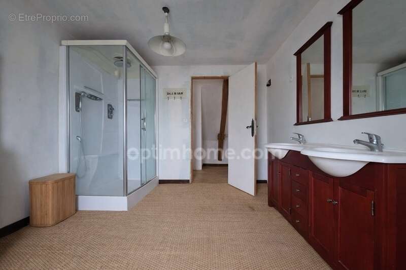 Maison de village d'environ 115 m², 3 pièces avec potentiel d'évolution à Ferrière-Larçon (37350) - photo 6
