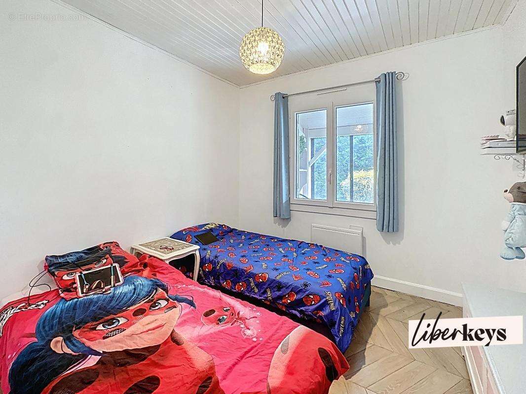 Maison à SAINT-AULAYE