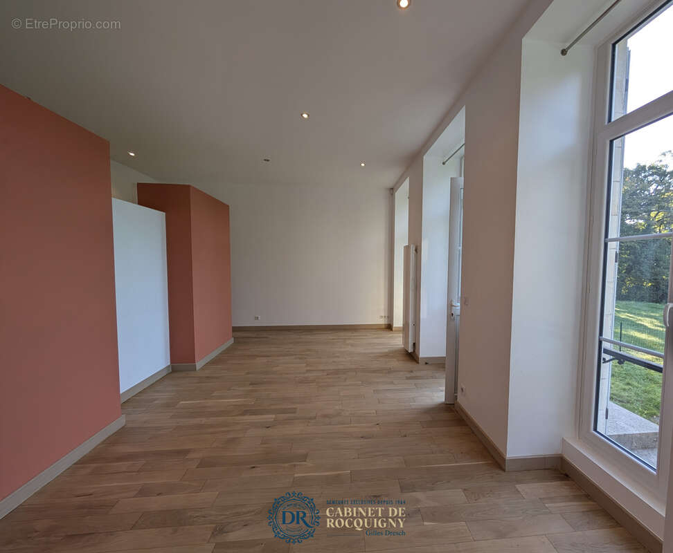 Appartement à SAINT-JEAN-DE-BRAYE