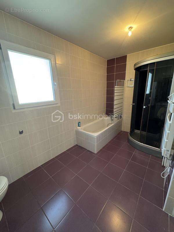 Maison à VILLENEUVE-LES-BEZIERS