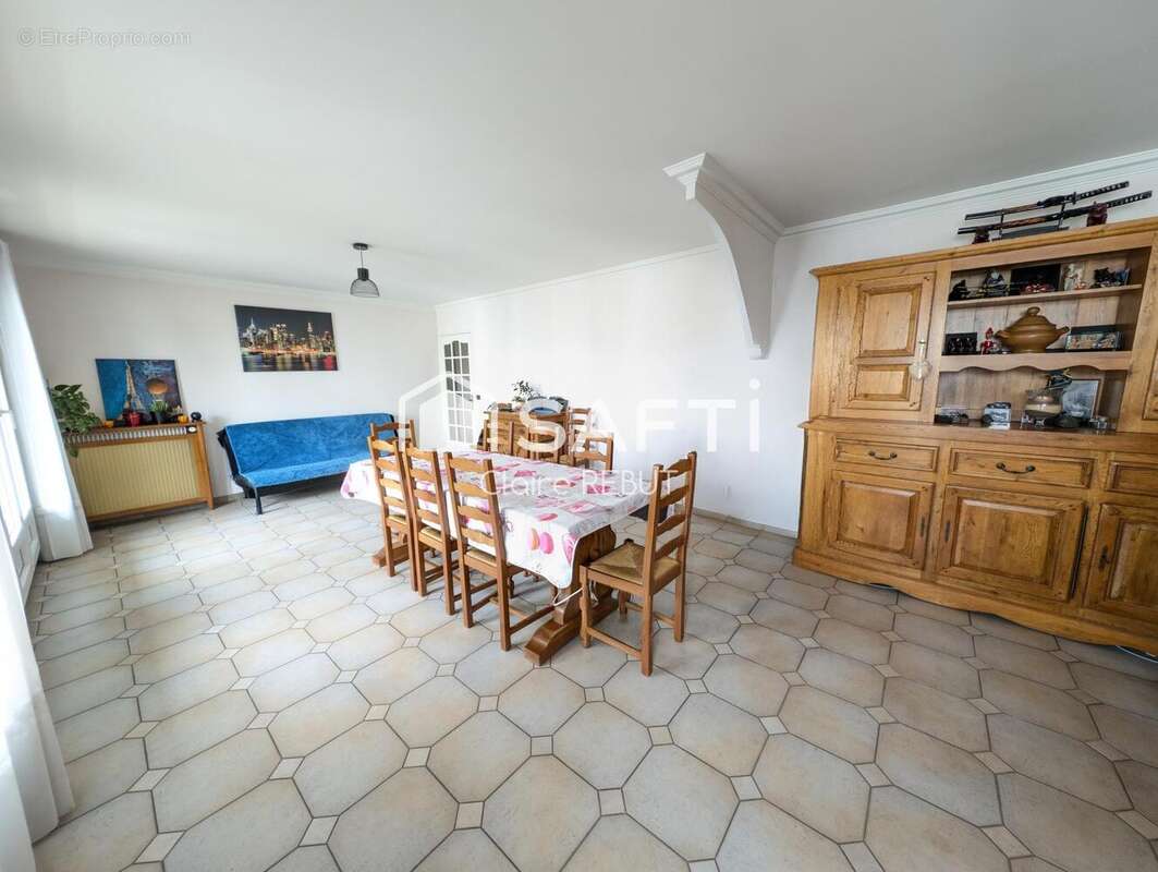 Photo 5 - Appartement à LIVRY-GARGAN