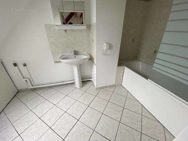 Appartement à EPERNON