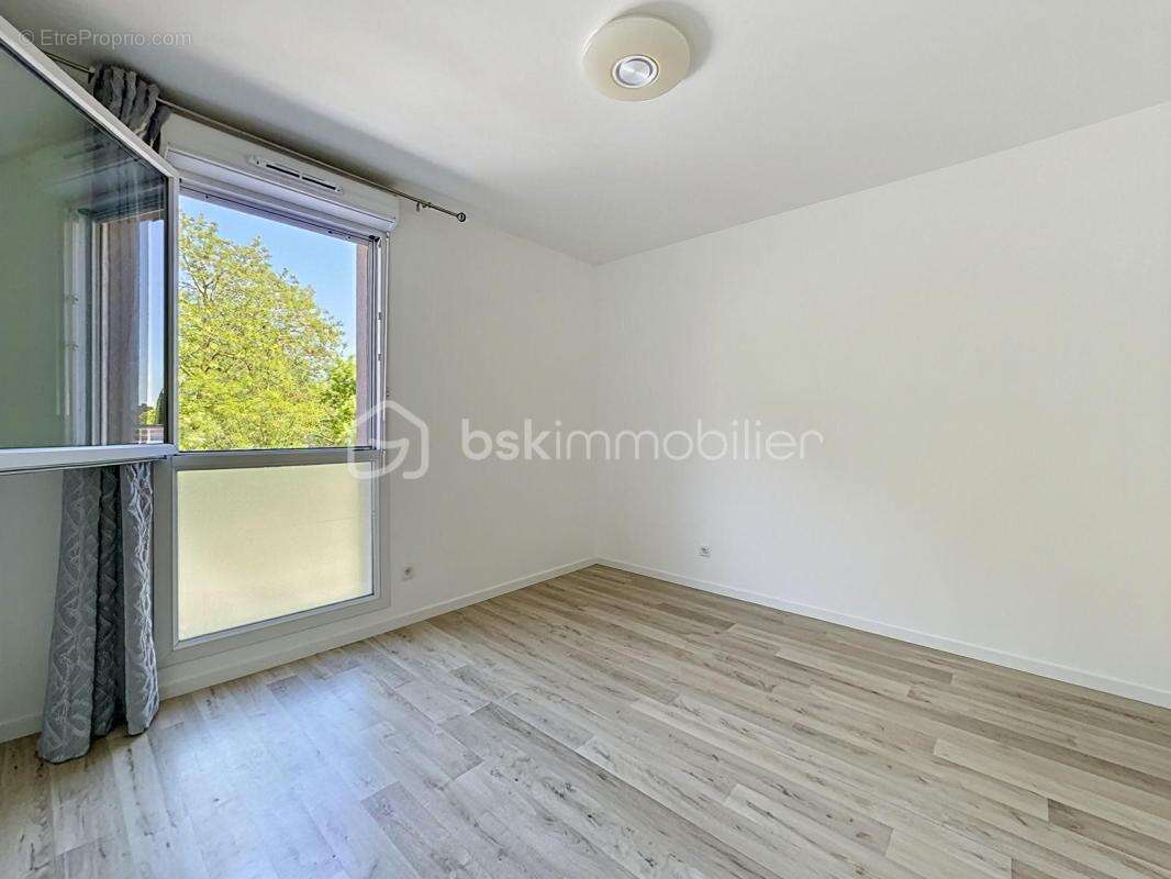 Appartement à BOIS-D'ARCY