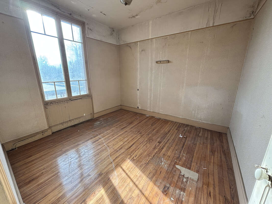 Maison à BELLERIVE-SUR-ALLIER