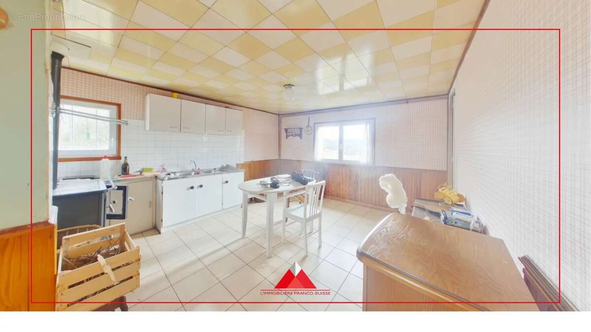 Maison isolée avec terrain, à proximité de LONS LE SAUNIER - photo 2
