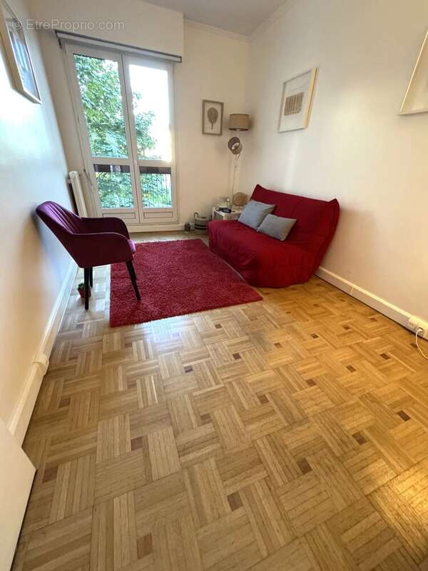Appartement à PARIS-19E