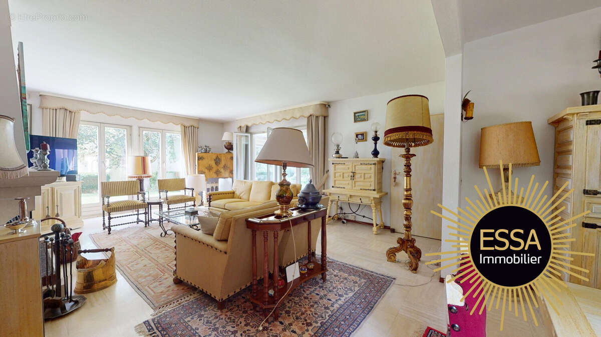 Maison à CHAVENAY