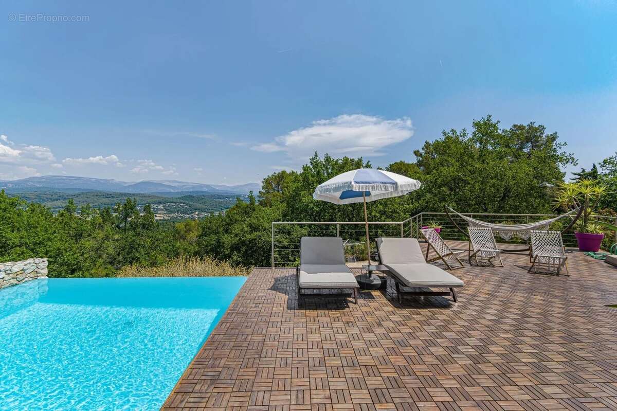 Villa d’exception à Tourrettes avec vue spectaculaire - photo 31