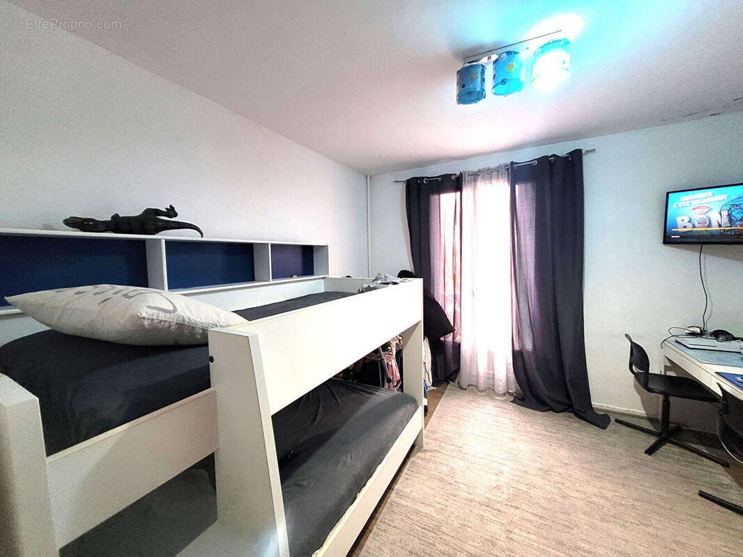 Appartement à SORGUES