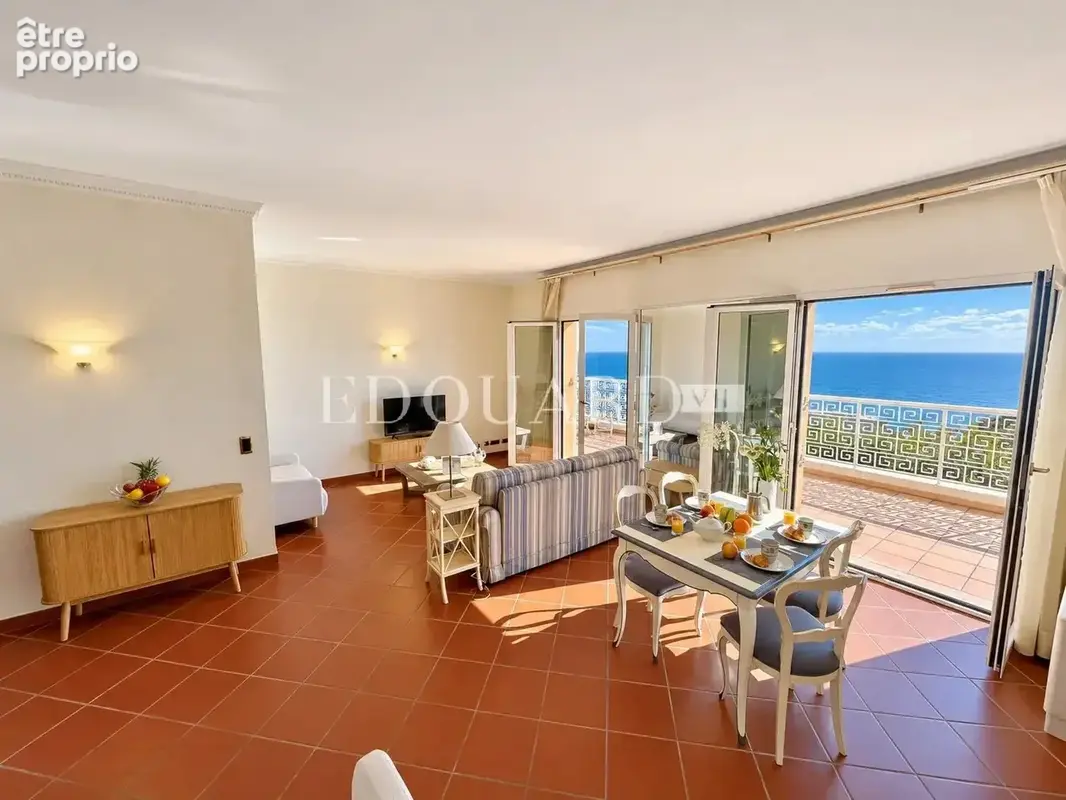 Dans un domaine privé et sécurisé, à vendre villa de prestige avec vue panoramique sur la Principauté de Monaco - photo 27