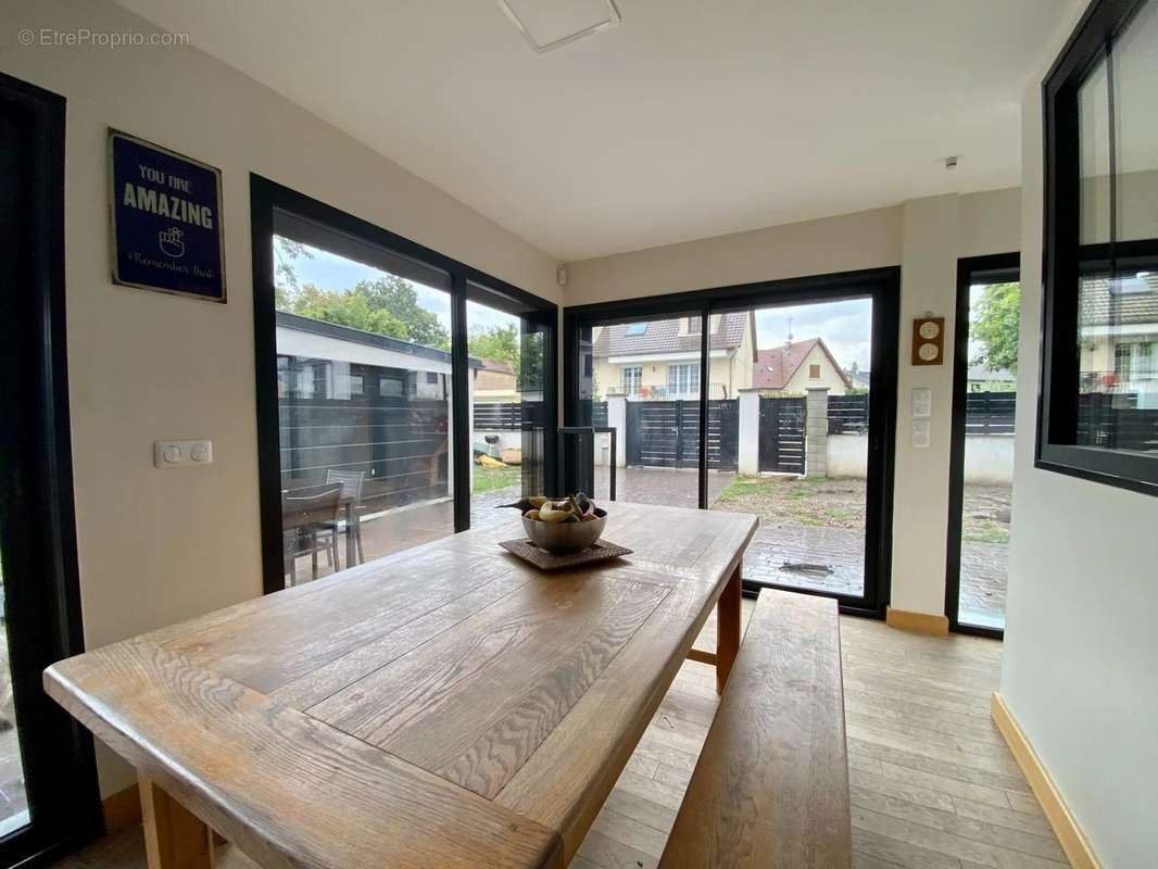 Maison à LE PLESSIS-TREVISE