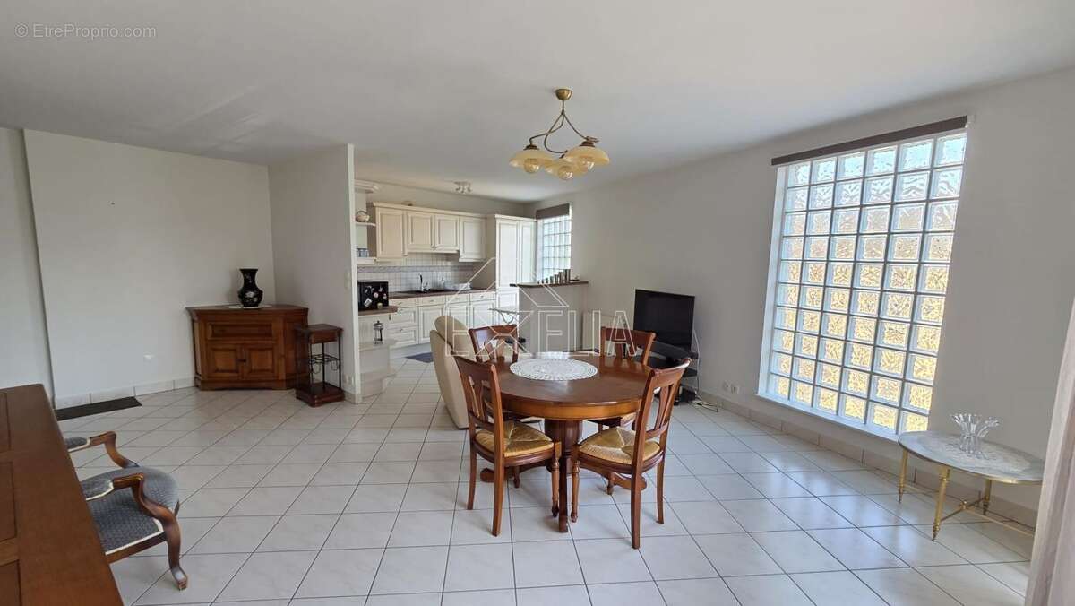Appartement à MANTES-LA-JOLIE