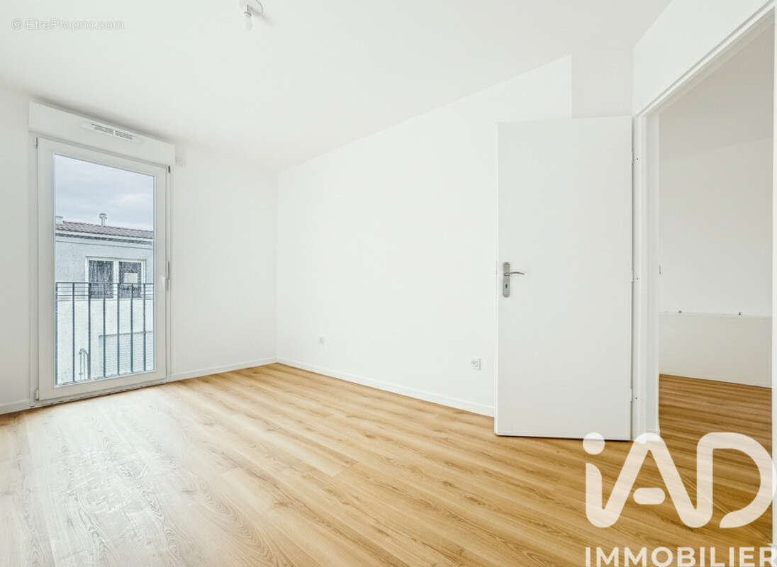 Photo 7 - Appartement à VILLENEUVE-LA-GARENNE