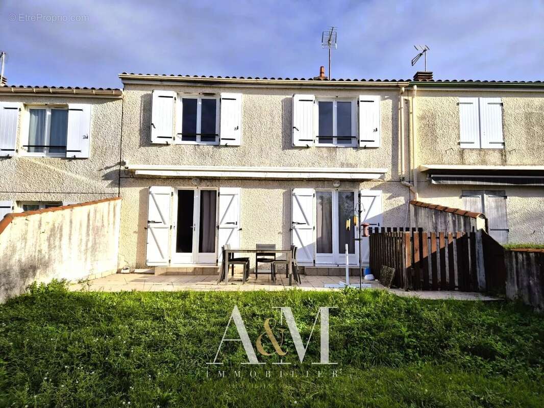 Maison à GOND-PONTOUVRE