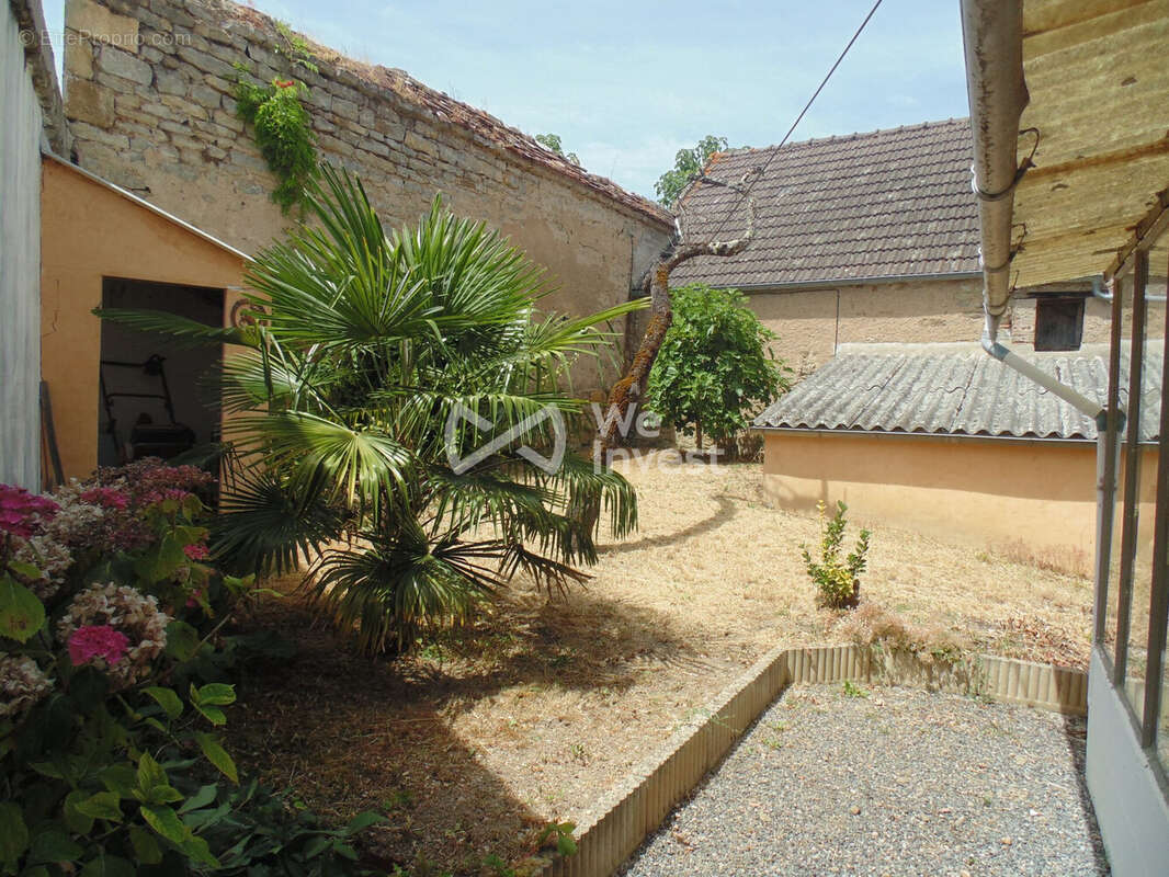 Maison 73 m² à Corbigny  - photo 9