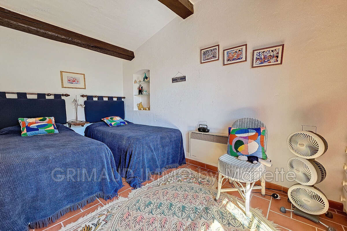 Maison à LA GARDE-FREINET