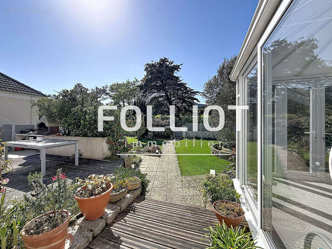 Maison à SAINT-PAIR-SUR-MER