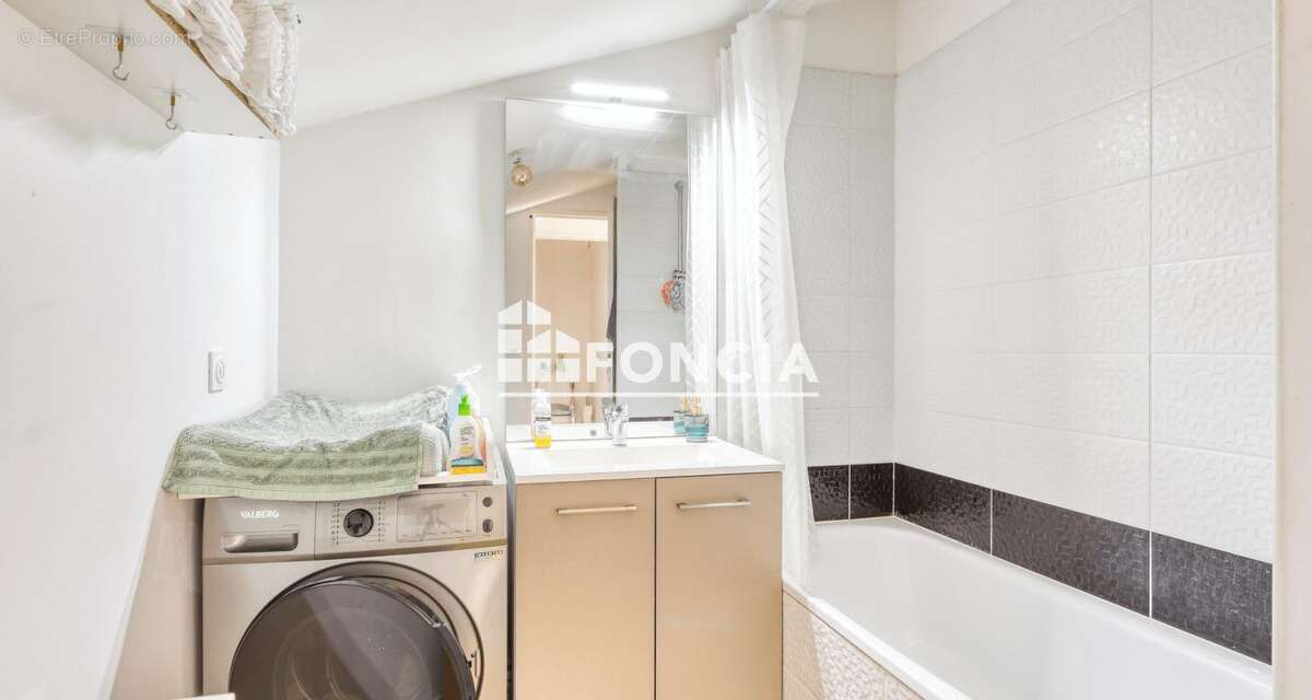 Beau T3 en duplex avec 2 terrasses et 2 places de parking (secteur Louis Plana) - photo 8