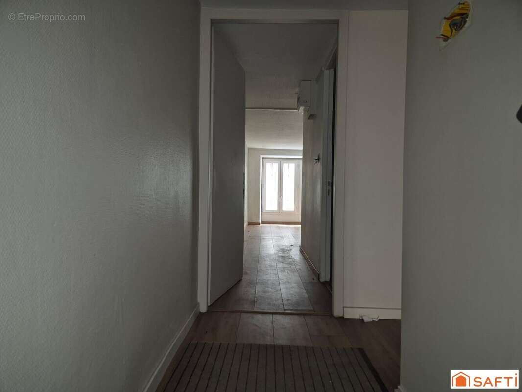 Commerce 120 m² à Lyon-6e  - photo 5