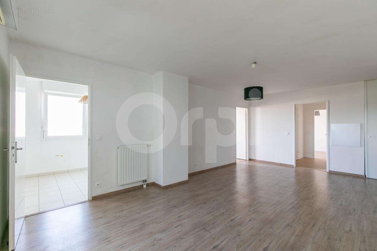 Appartement À Vendre - photo 5