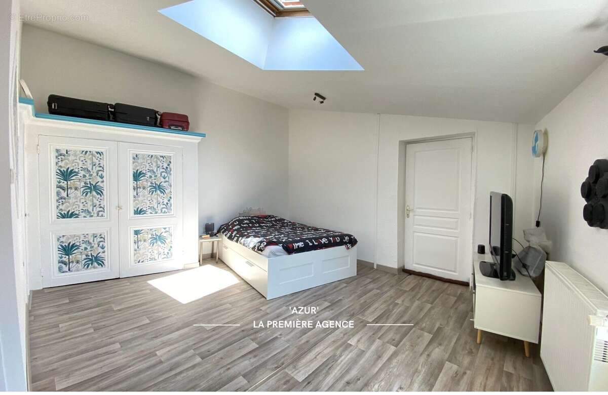 Maison à PONTCHARRA-SUR-TURDINE