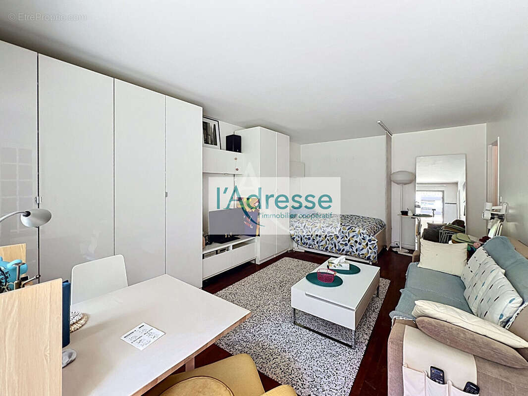Appartement à PARIS-12E