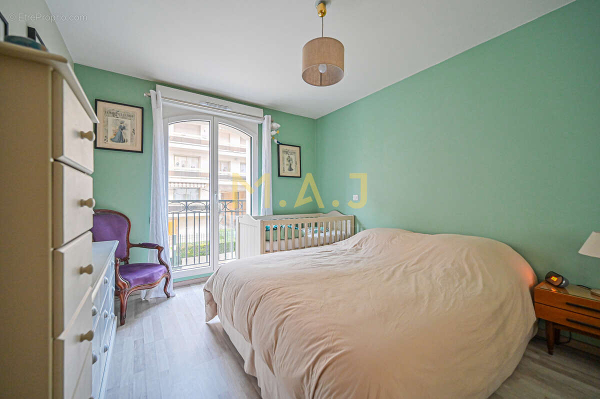 Appartement à LE PERREUX-SUR-MARNE