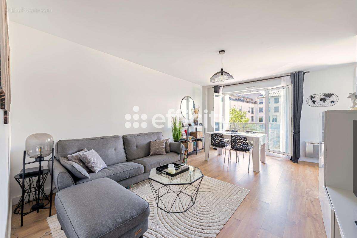 Appartement à VILLENEUVE-LE-ROI