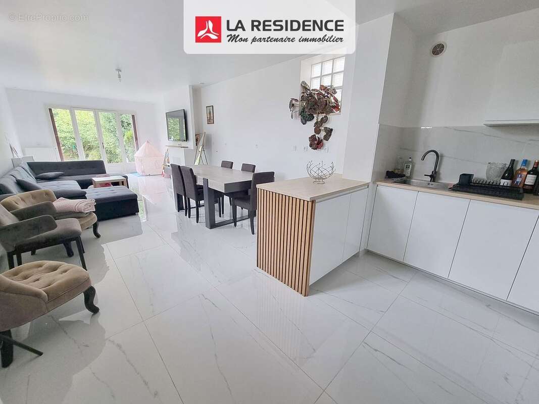 Maison 93 m² à Pierrefitte-Sur-Seine  - photo 2