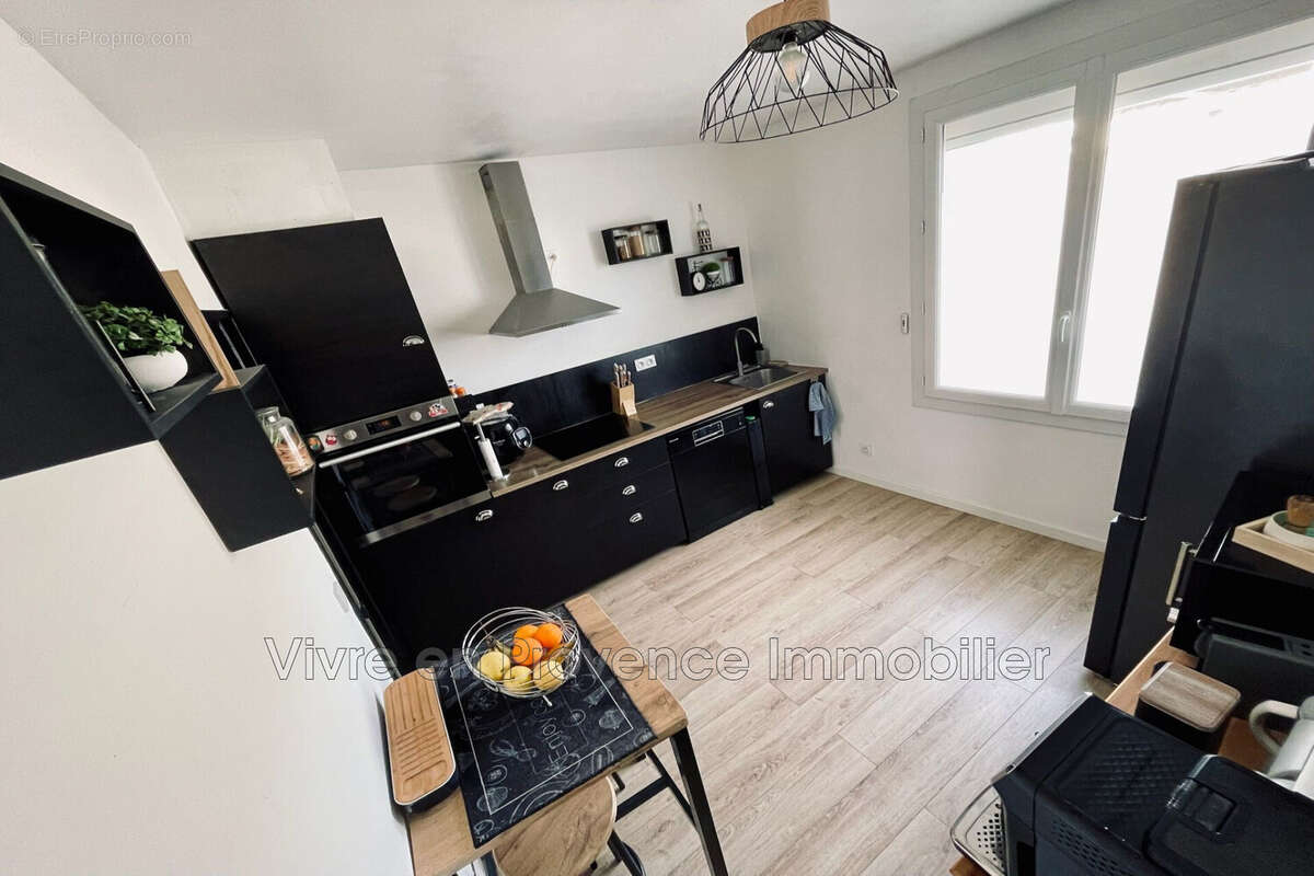 Maison à MORIERES-LES-AVIGNON