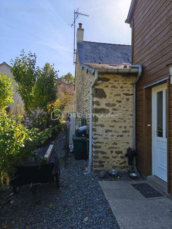 Maison à SAINT-PIERRE-DES-NIDS