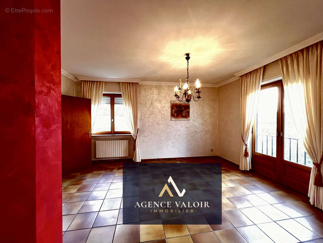 Appartement à FAMECK