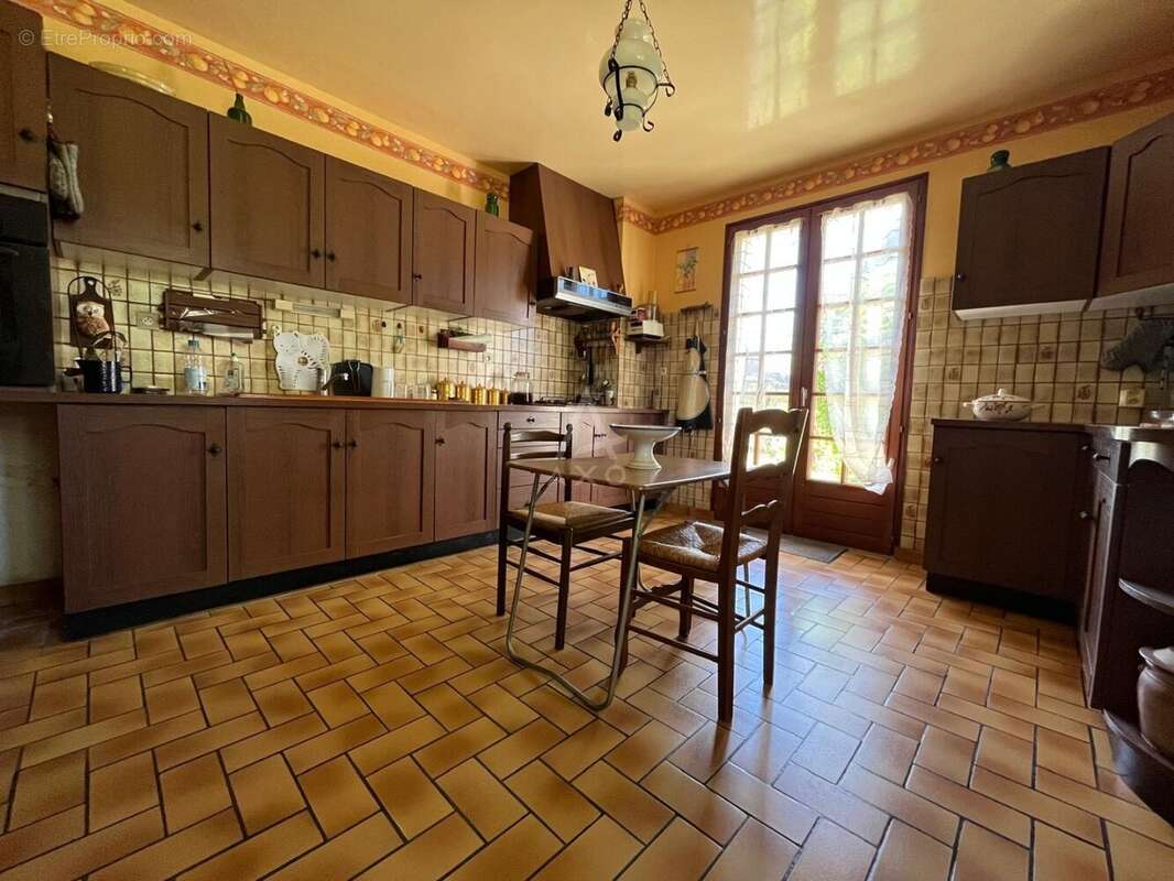 Maison à BRETTEVILLE-SUR-ODON