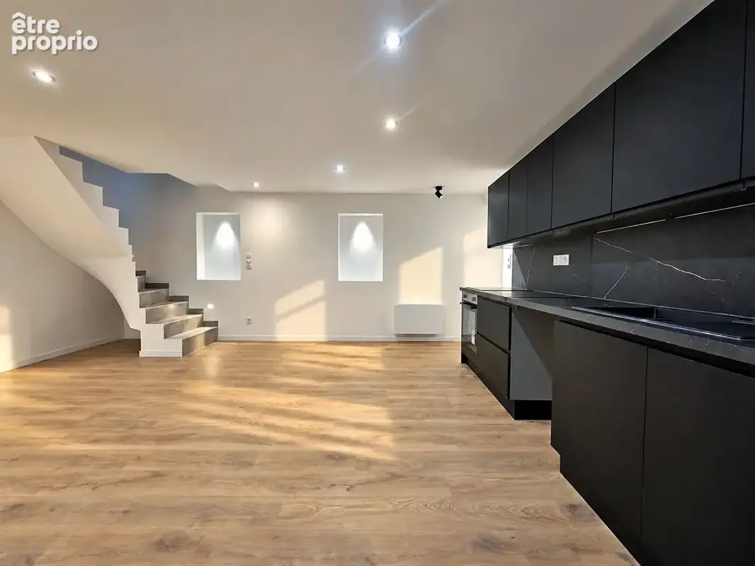 Appartement type 4  - Duplex - 83m2 -  Jacob-Bellecombette - photo 3